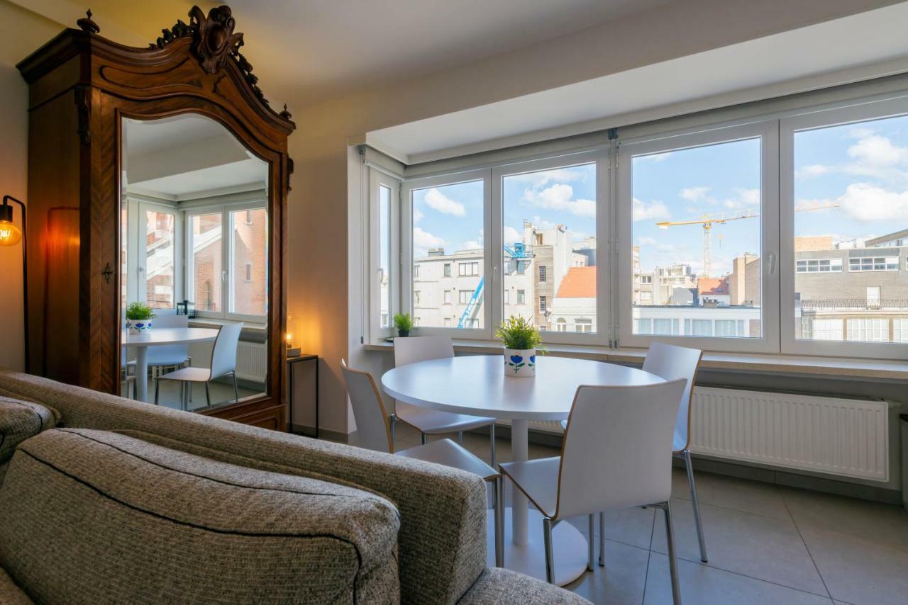 Modern Apartment With Free Parking オステンド エクステリア 写真