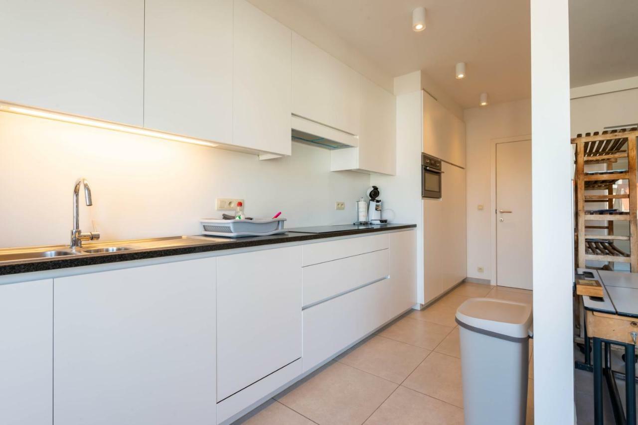 Modern Apartment With Free Parking オステンド エクステリア 写真